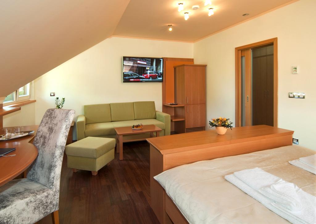 Hotel Heipark Tosovice Chambre photo